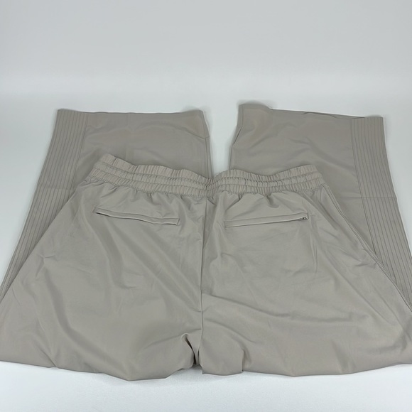 Athleta Wide Leg Pants in Light Beige - Picture 8 of 12